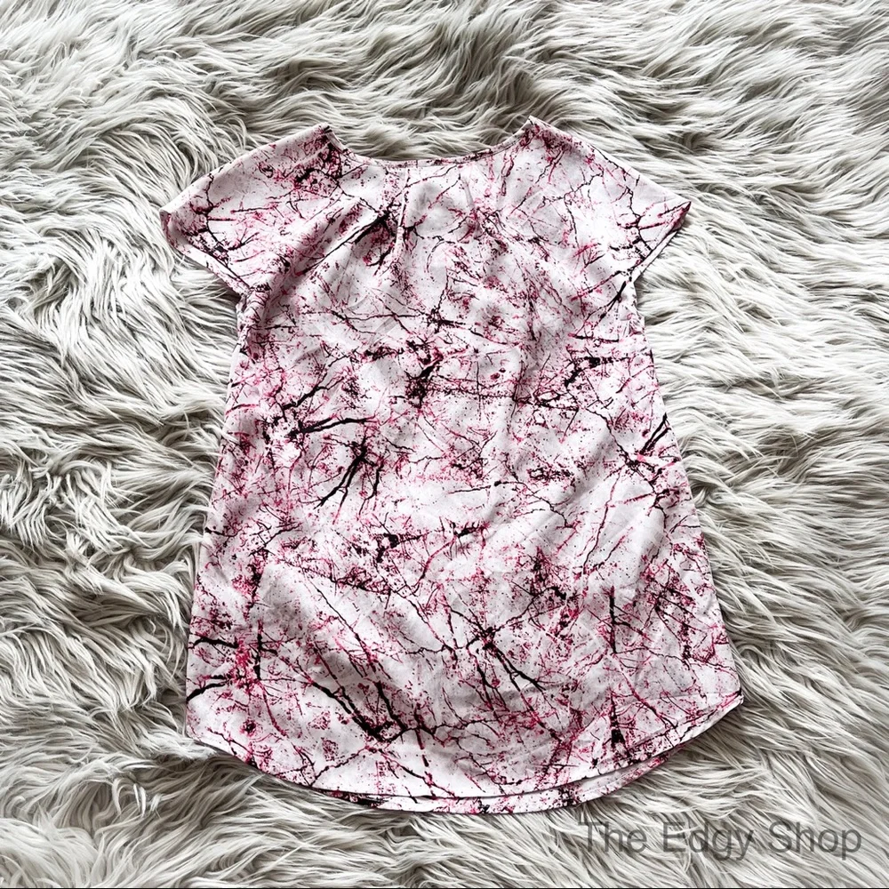 Milano | Marble Print Pleat Neck Cap Sleeve Blouse - Picture 3 of 5